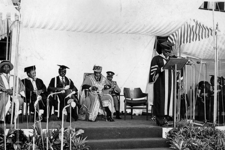 Late President Mzee Kenyatta(4th left)during a UoN graduation ceremony