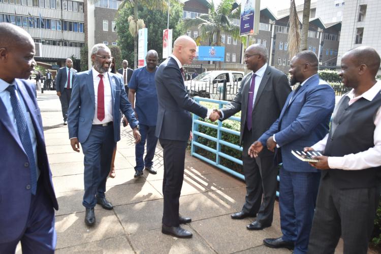 UoN chancellor Tours FoE