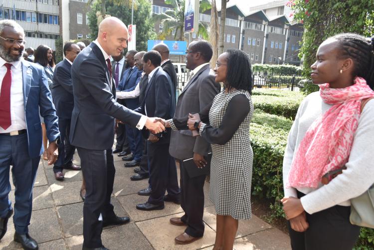 UoN chancellor Tours FoE